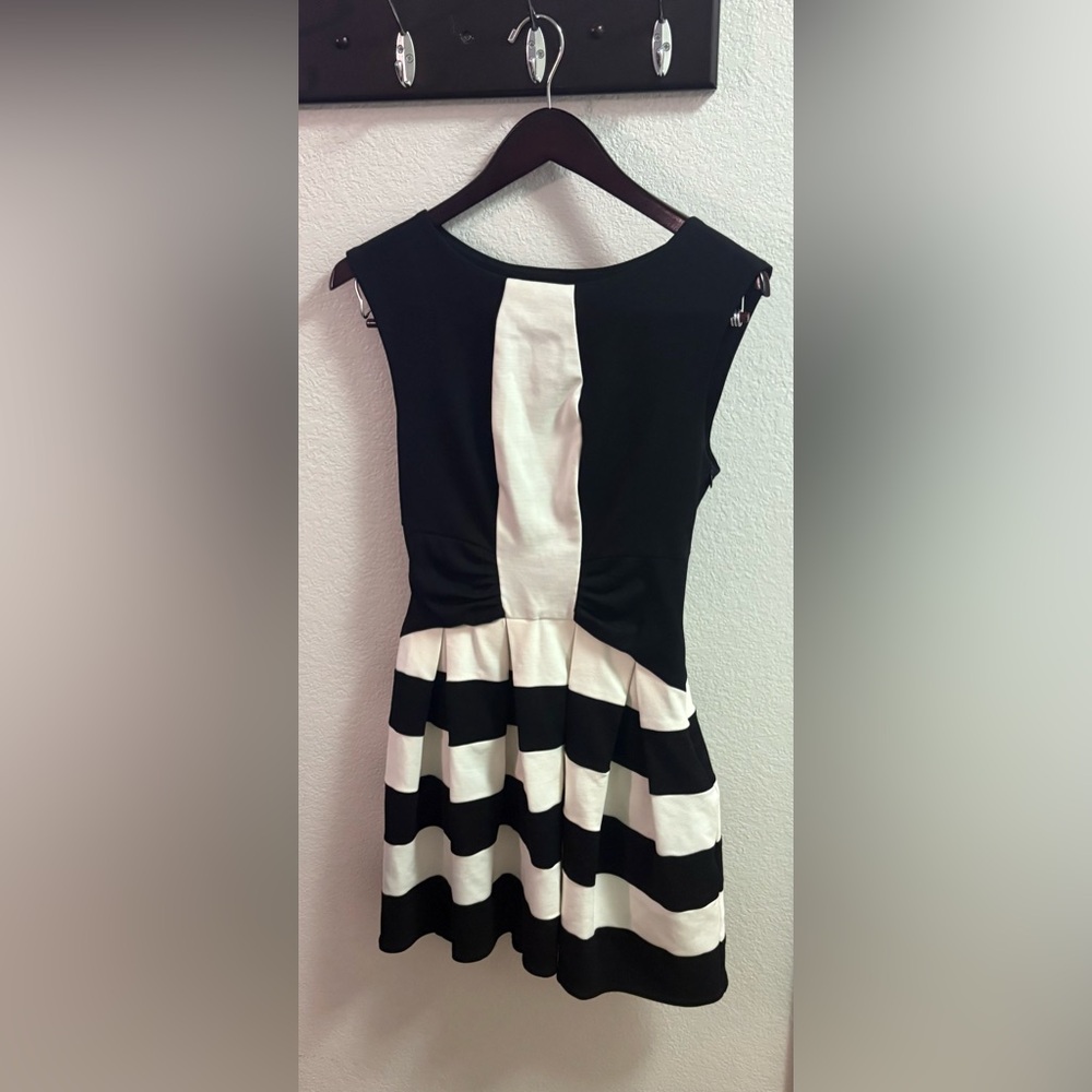 Eva Franco Monochrome Dress